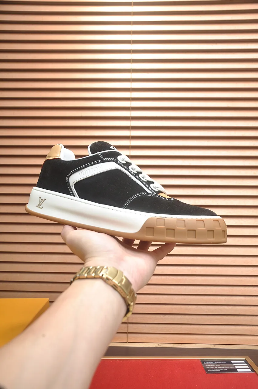 Men's shoes 💰680💶[LOUIS VUITTON] (original order) couple model 🍀LV Louis Vuitton * - top version of LV classic trendy shoes! Made of imported original cowhide, water-dyed cowhide lining, and original wear-resistant rubber outsole! High quality products! Size for women: 35-40. Men: 39-46 (45.46 customized)